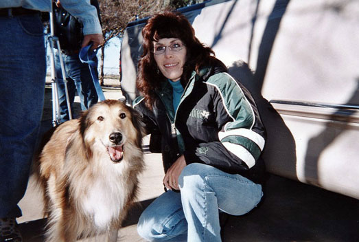 <sara with dog>